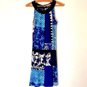 Luxe by Carmen Marc Knee Length Blue Patterned Jeweled Neckline Dress Size Small